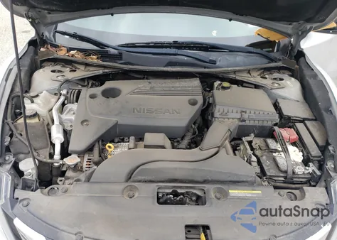 2017 Nissan Altima 2.5 из США, поврежденный, VIN 1N4AL3AP8HN354524